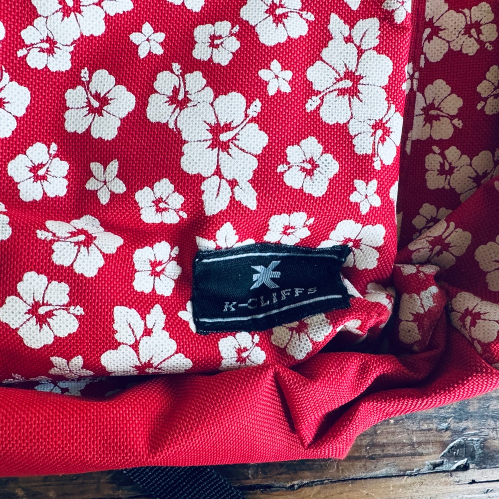 K-Cliffs Red Floral Backpack 🌸 - Picture 2 of 4